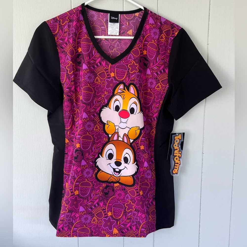 NWT Women’s Small Tooniforms Disney Chip & Dale Scrub Top